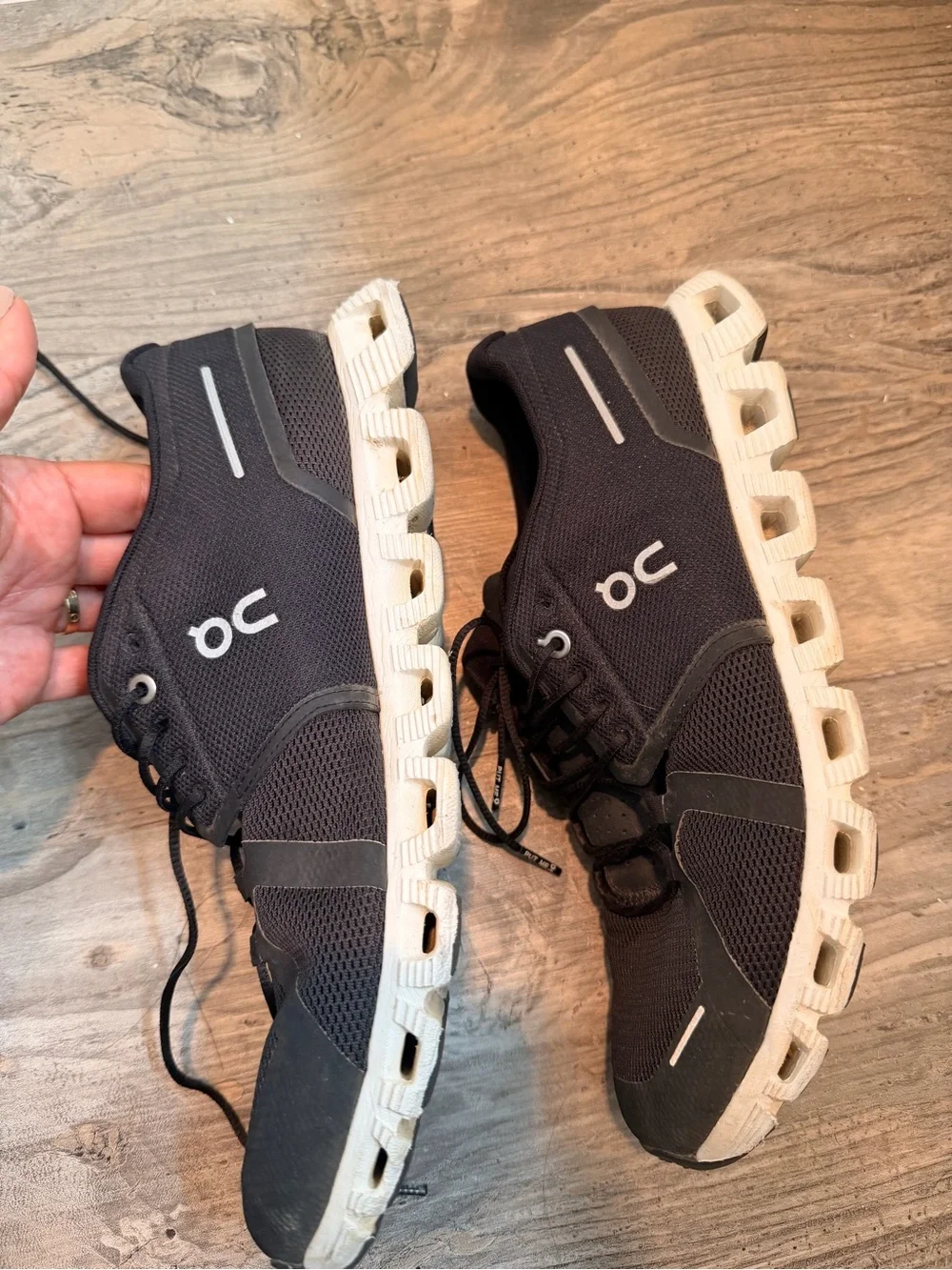 On Running Men's Athletic Shoes in Black and White